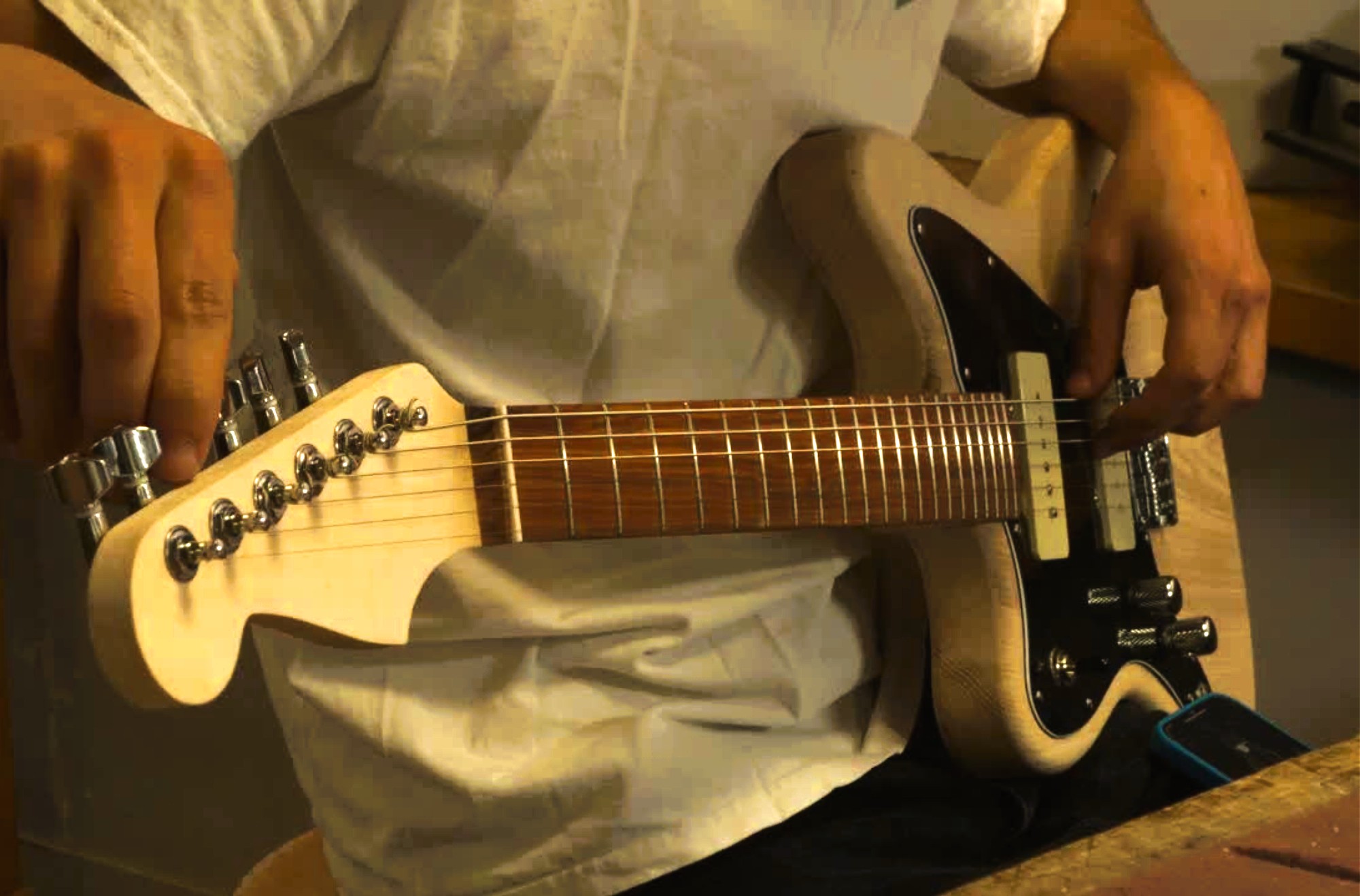 accord et réglage d'une guitare electrique