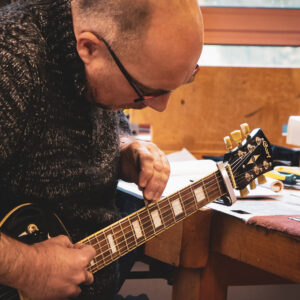 reglages guitares eclectriques