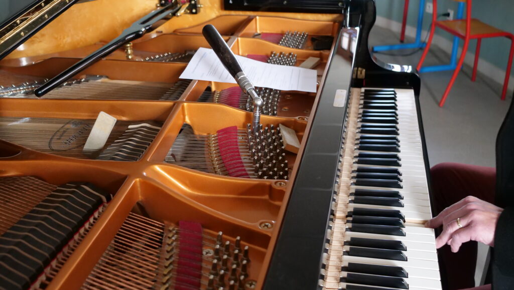 Pratique de l’harmonisation sur piano à queue